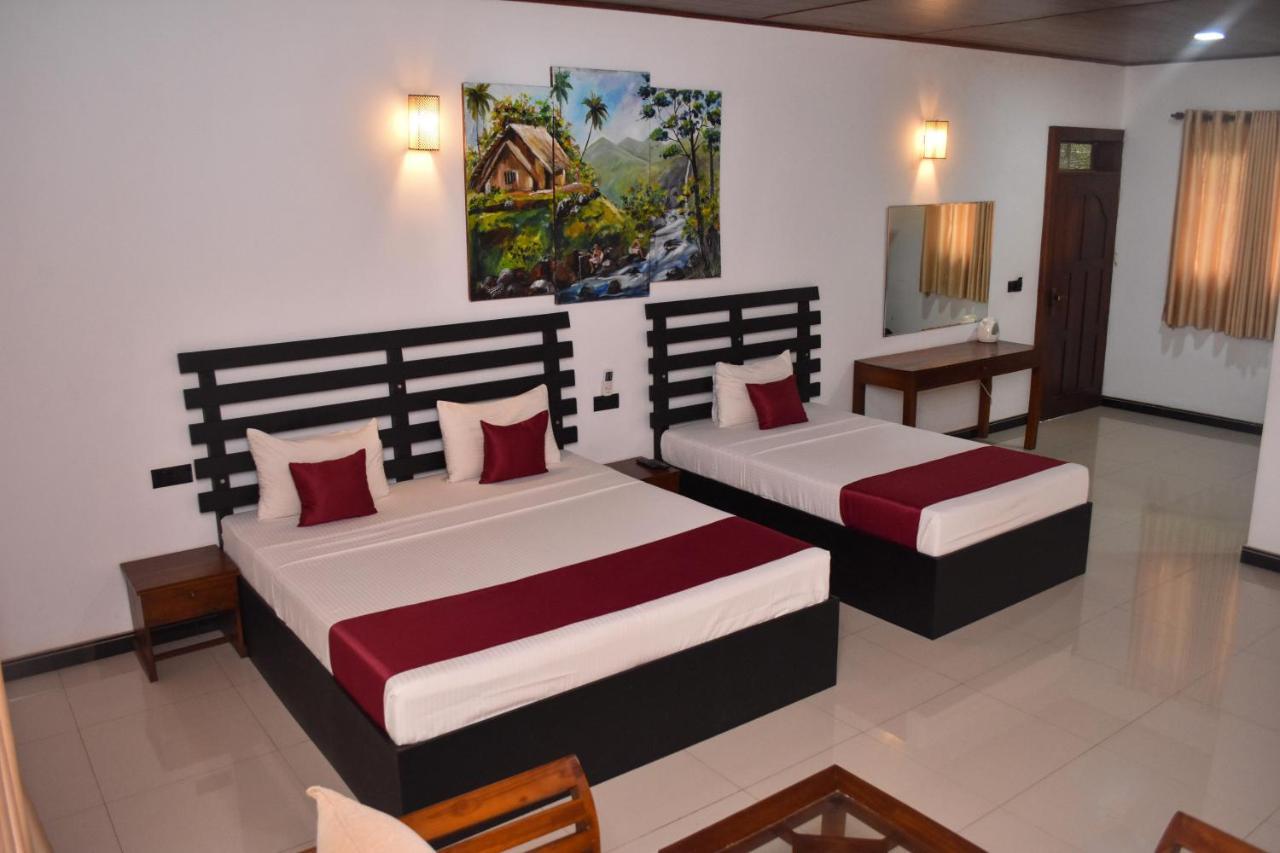 Pivisuma Lodge Dambulla Extérieur photo
