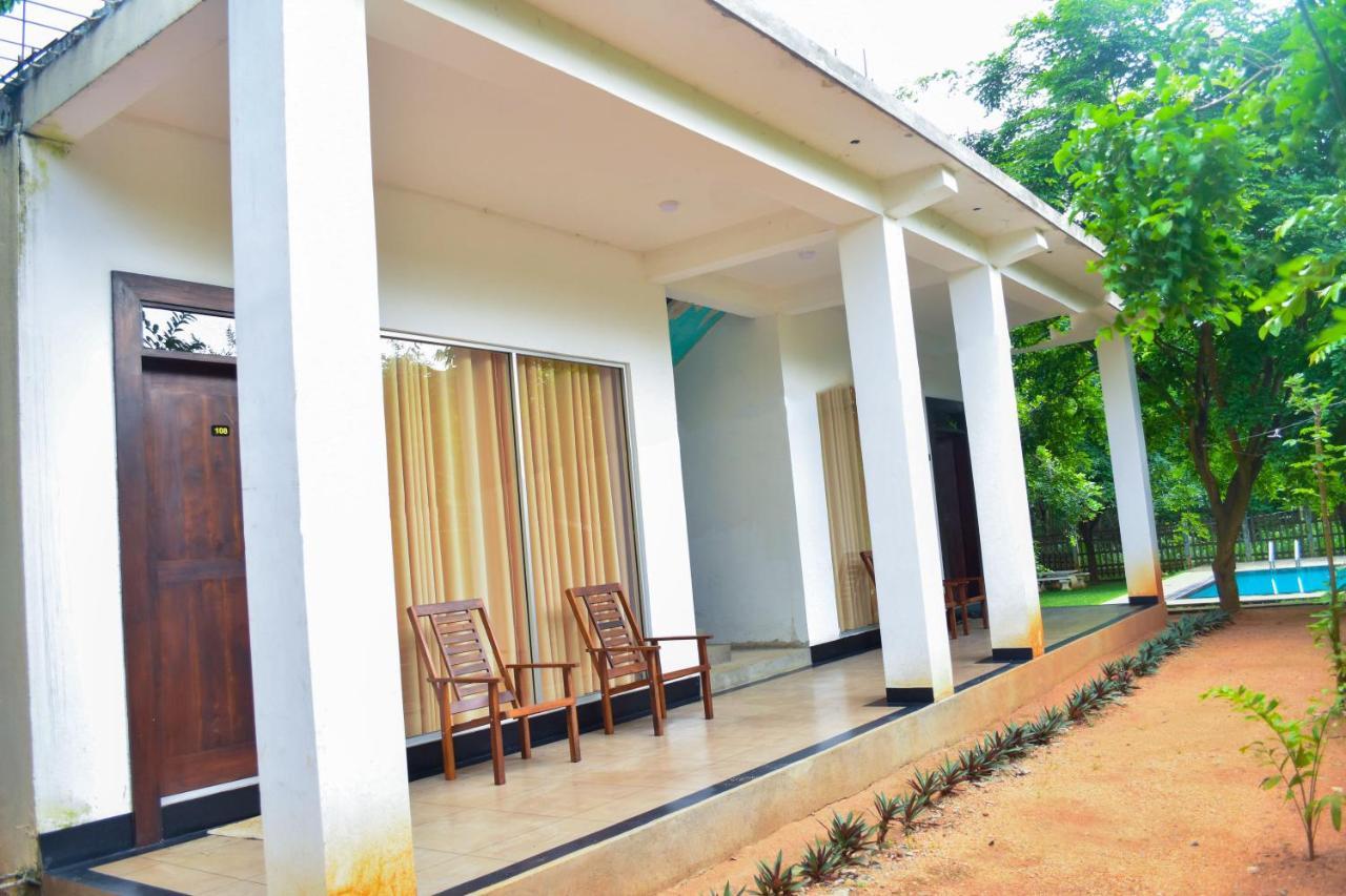 Pivisuma Lodge Dambulla Extérieur photo
